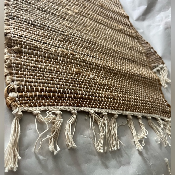 Pier 1 Imports Set of 2 Placemats Natural Jute Fringe Edges Beach Coastal Boho - Picture 4 of 8